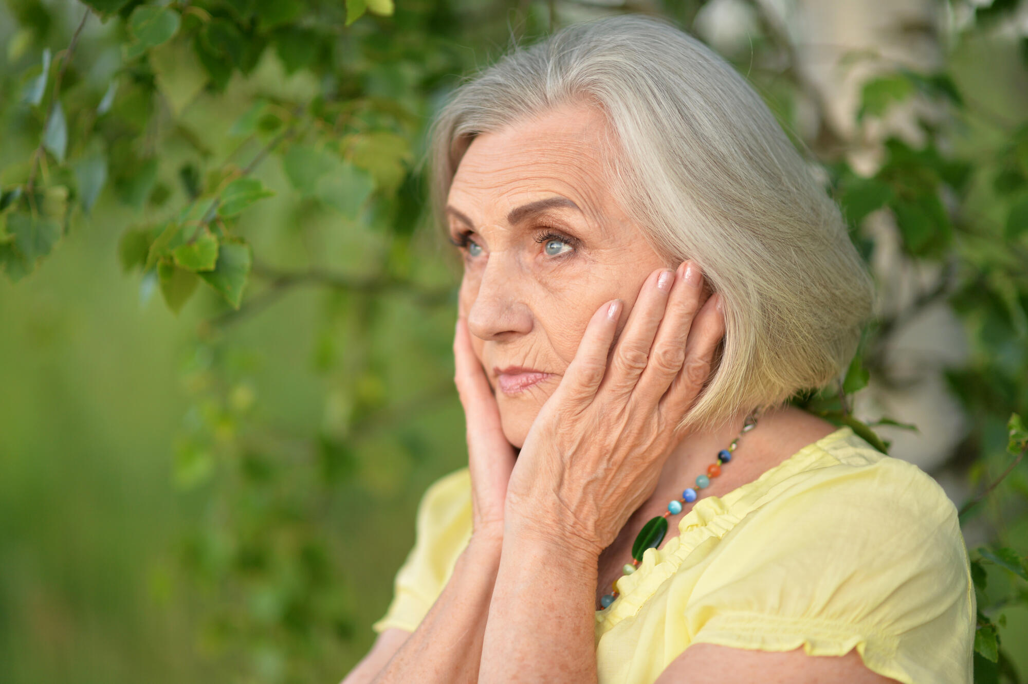 Grounding Techniques for Anxiety That Help Seniors Regain Peace of Mind